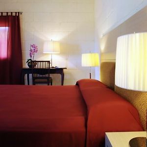 Deluxe Zimmer mit Kingsize-Bett